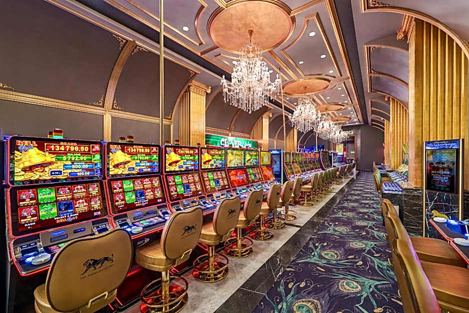 Les Ambassadeurs Hotel Casino&Marina