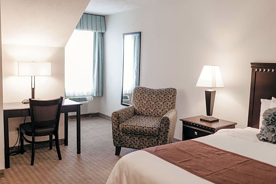Eastland Suites Hotel & Conference Center