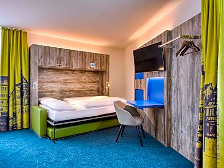 Standard Suite with One Double Bed and Two Single Beds
