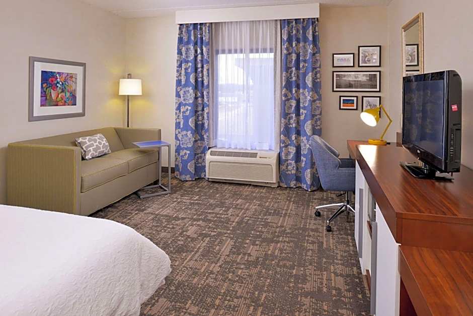 Hampton Inn By Hilton & Suites Wilmington