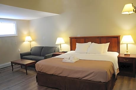 Deluxe King Room