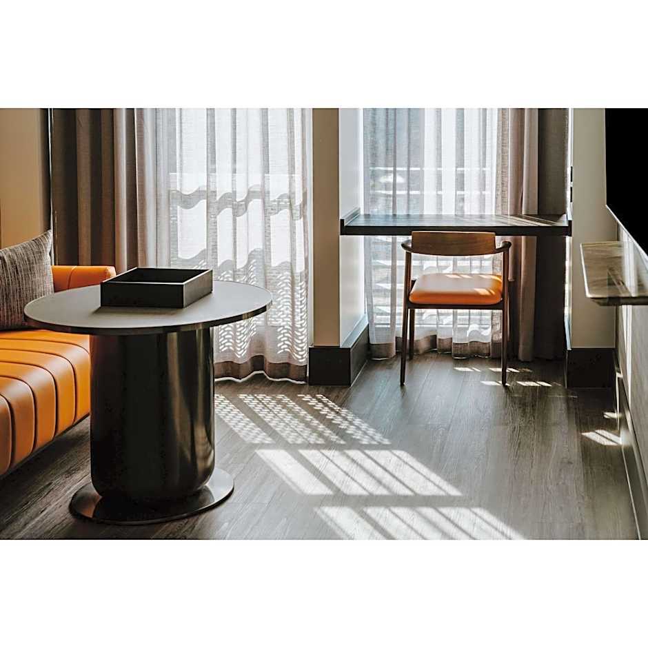 The Motley Hotel Richmond, Tapestry Collection by Hilton