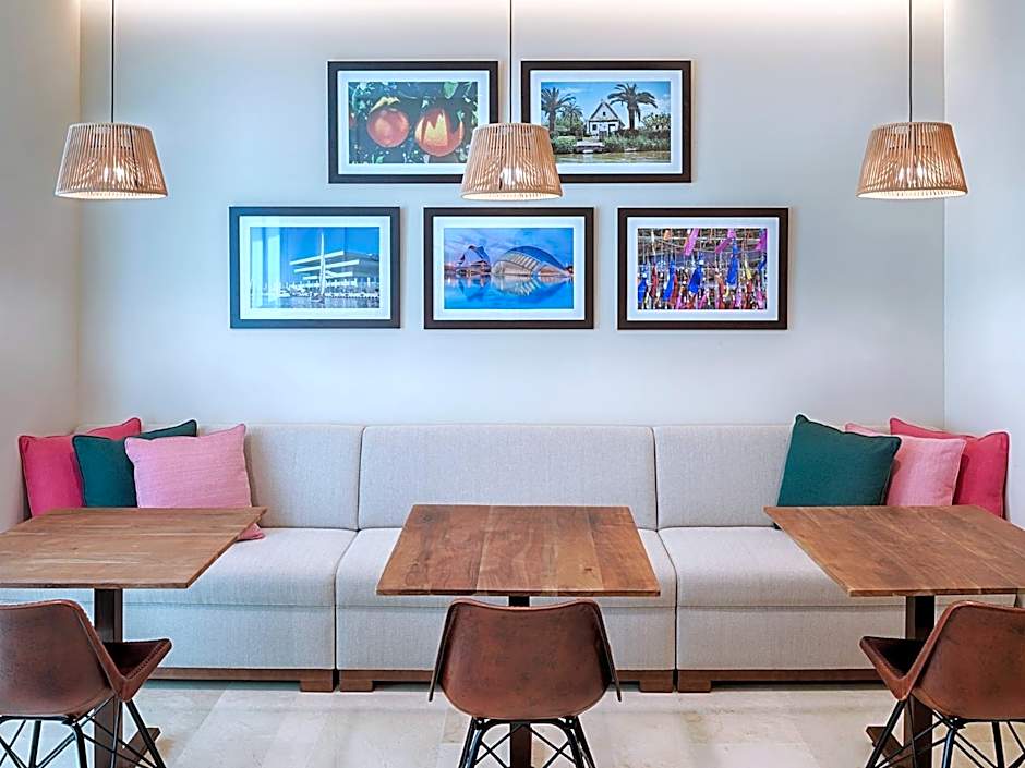 Opera House Valencia B&B