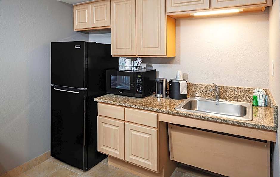 Best Western New Smyrna Beach Hotel & Suites