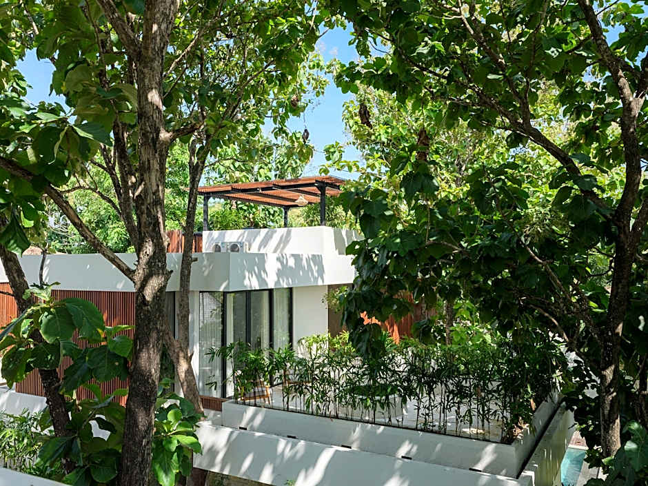 Lyvin Bingin Villas
