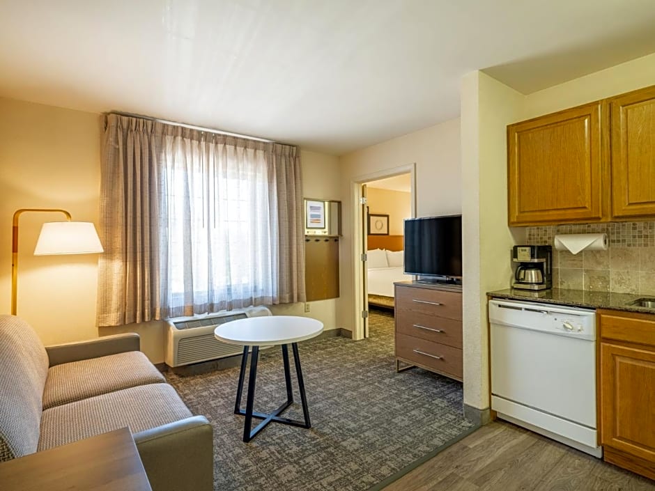 Staybridge Suites Milwaukee Airport South By IHG