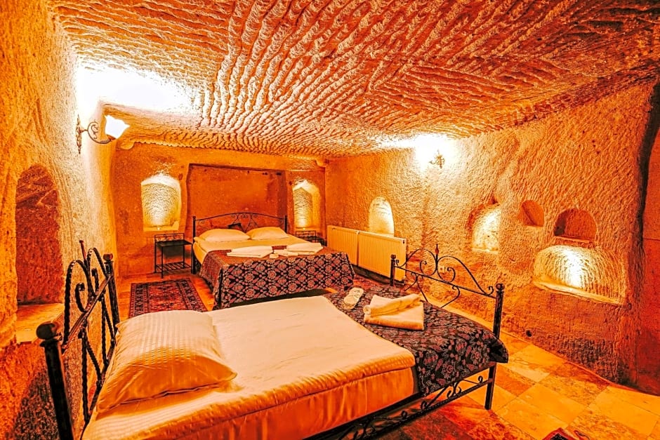 Alaca Cave Suites