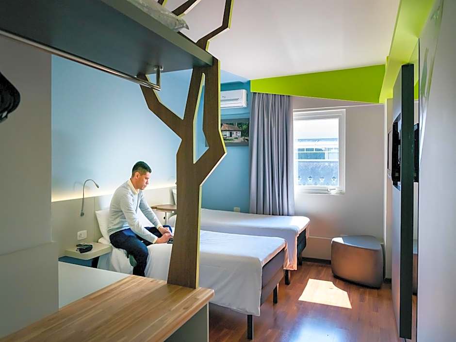 ibis Styles Curitiba Centro Civico