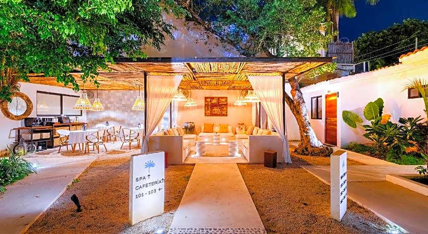 Hotel Aalada Playa del Carmen