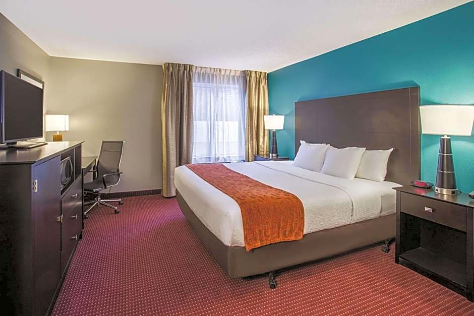 La Quinta Inn & Suites by Wyndham O'Fallon - St. Louis