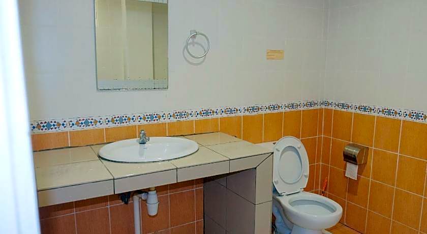 Natol Homestay - Kuching Home Penthouse Airport Road