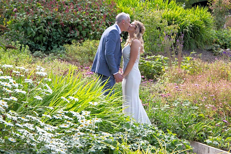 Gwesty'r Emlyn Hotel