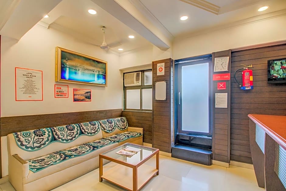 OYO Flagship 572 Santacruz West