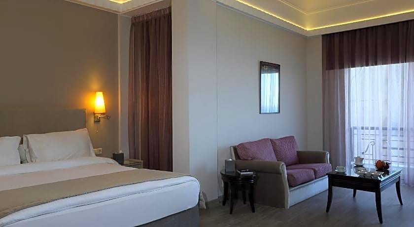 Warwick Palm Beach Hotel