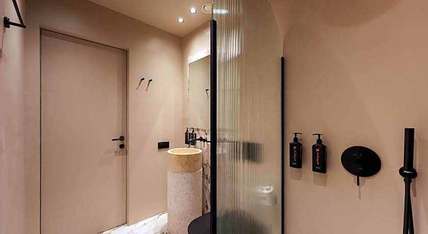 Zenith Premium Suites