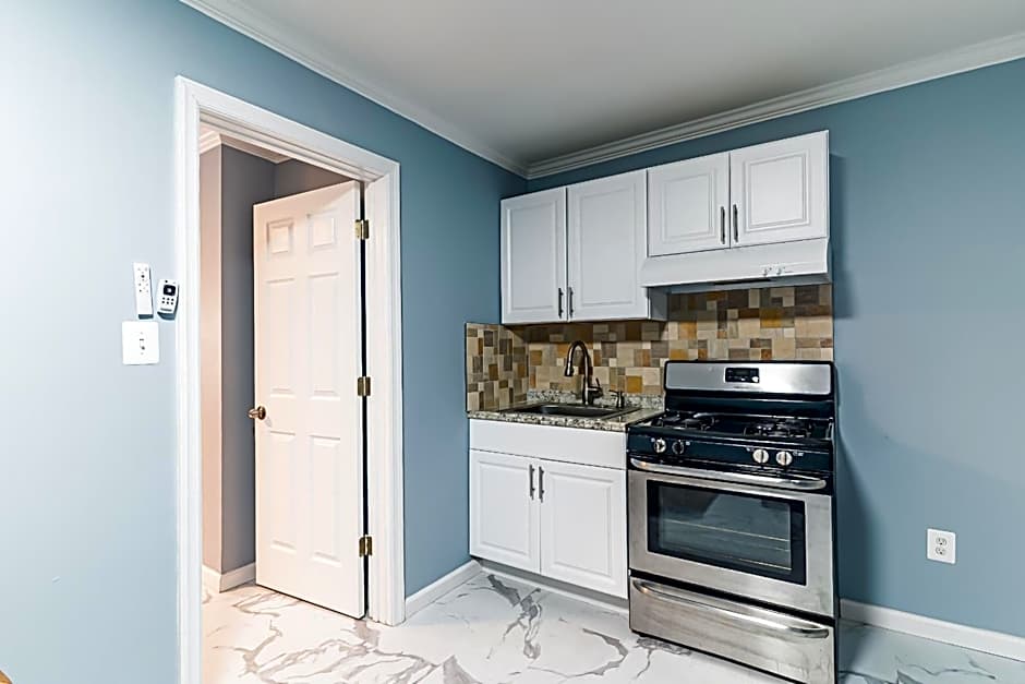 Boardwalk Hotel Charlee & Apartments Beach Hotel Oceanfront