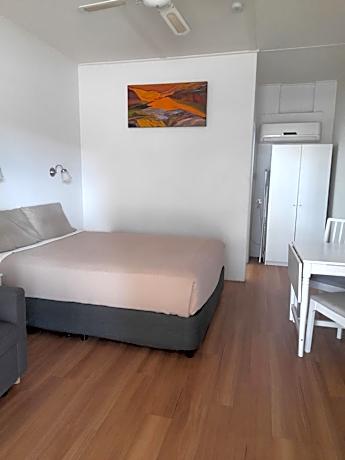 Aromet Motor Inn