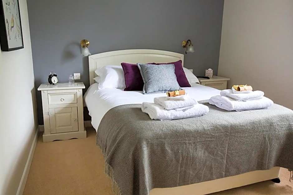 Photo 1 of 5 of Small Double Room