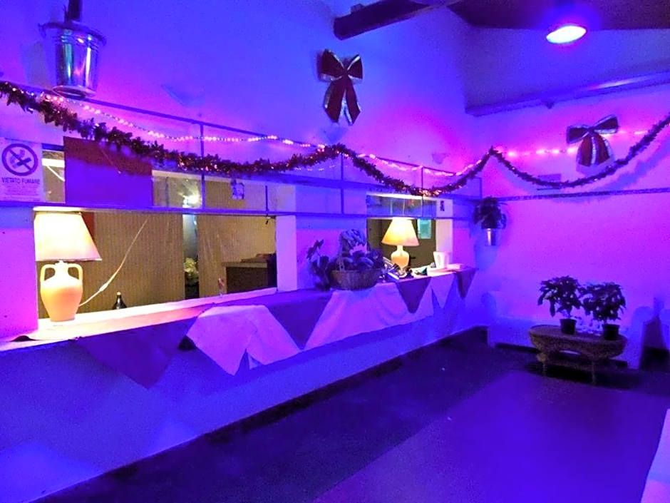 Hotel Villarosa con Vespa Rent