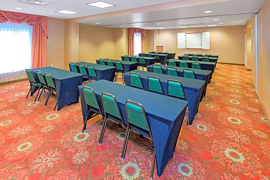 Hampton Inn & Suites Blairsville
