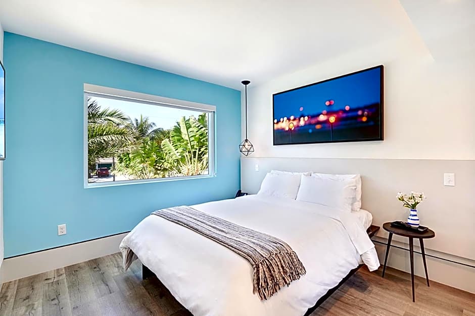 Ocean Treasure Beachside Suites