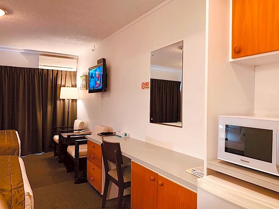 Alpers Lodge & Conference Centre