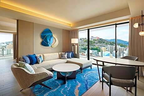 Kamome Suite, M Club lounge access, 1 Bedroom Executive Suite, 1 King, City view, Corner room