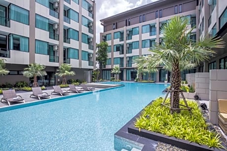 The Crystal Hotel Buriram