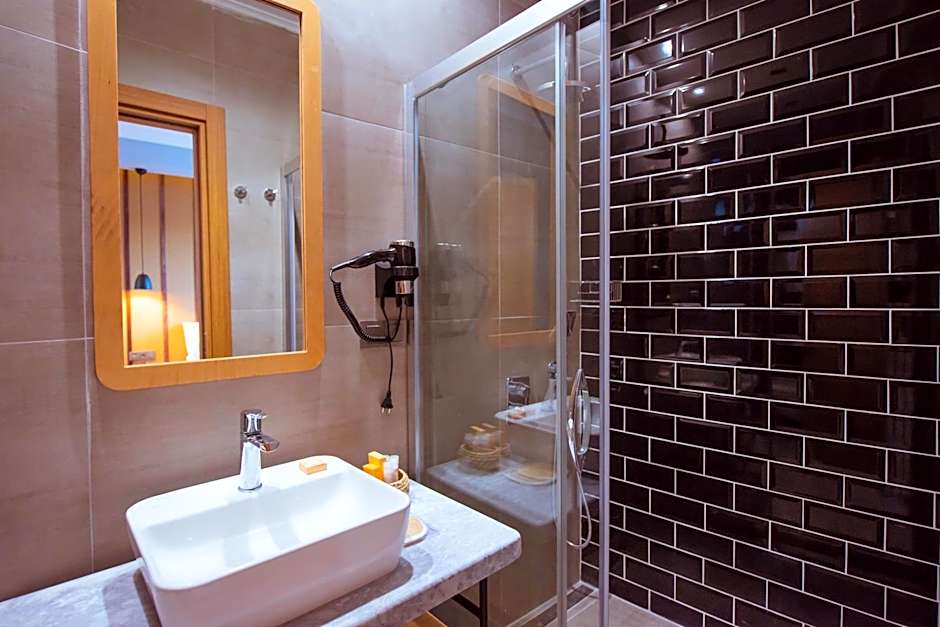 Arwen Hotel