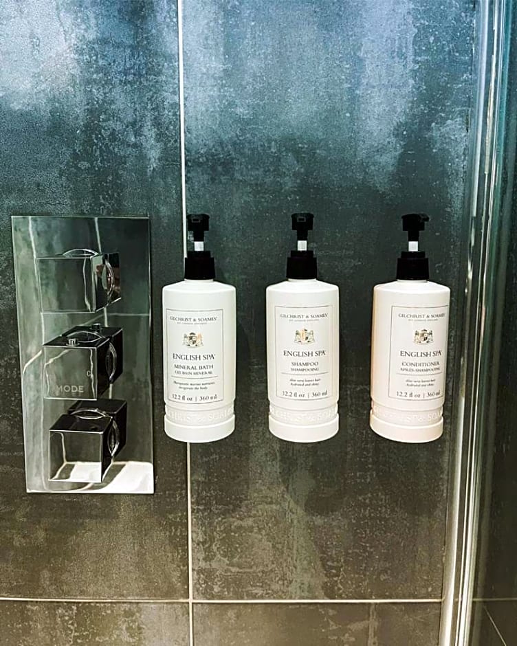 the kingsbury 7even 8ight