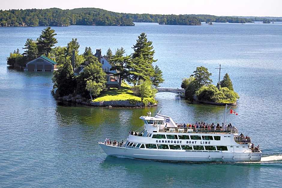 Best Western Plus 1000 Islands Hotel & Suites