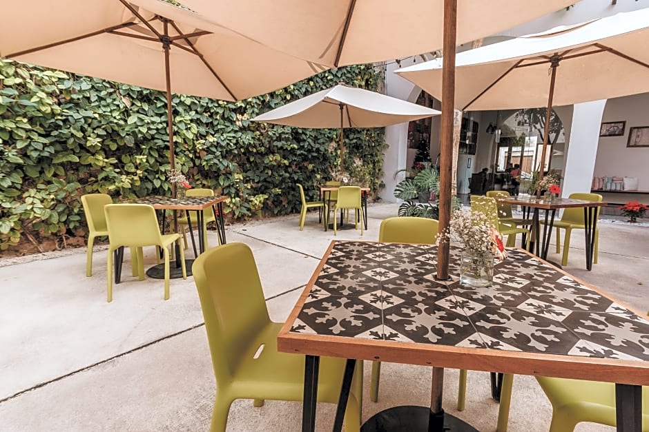 Casona 61 by GuruHotel