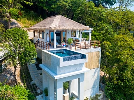 P10 - One Bedroom Private Pool Villa with Seaview