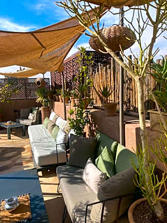 Riad Dar 73
