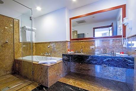 Deluxe Junior Suite