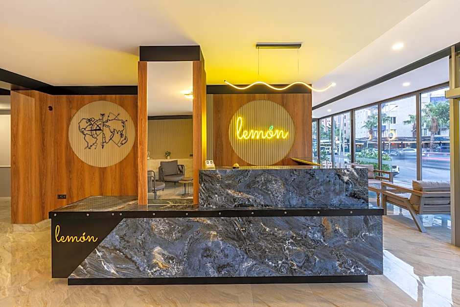 Lemon Hotel