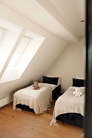 2 Bedroom Suite, Balcony