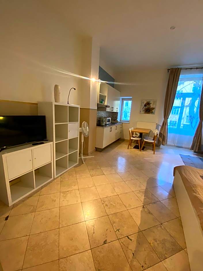 Legerova 33 Apartments