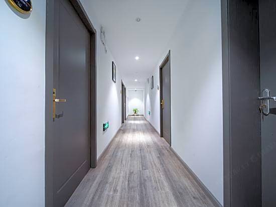 Ningbo Yihao Fashion Hotel