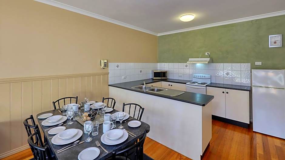 Bridges on Meninya Motel & Apartments