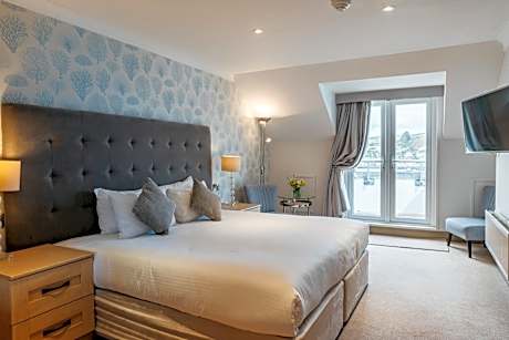 Superior Double or Twin Room with Sea View