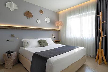 Deluxe Junior Suite with Balcony