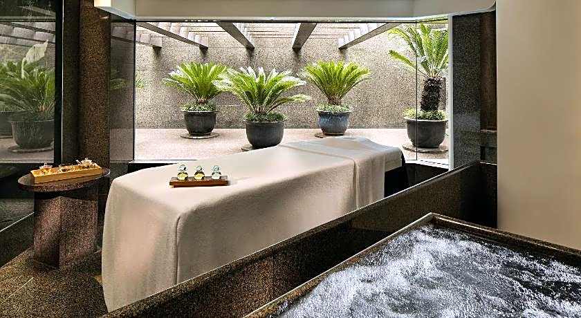 Grand Hyatt Hong Kong