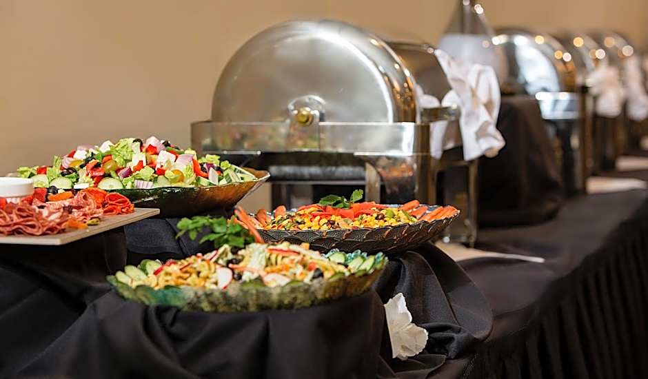 Pomeroy Hotel & Conference Centre