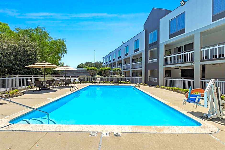 Quality Inn Duluth - Atlanta Northeast