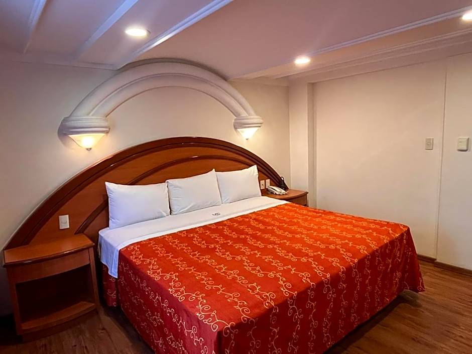 Photo 1 of 37 of Hotel Premier
