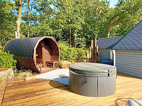 Luxe Finse Kota met Jacuzzi en SaunaBarrel de Zandhoef