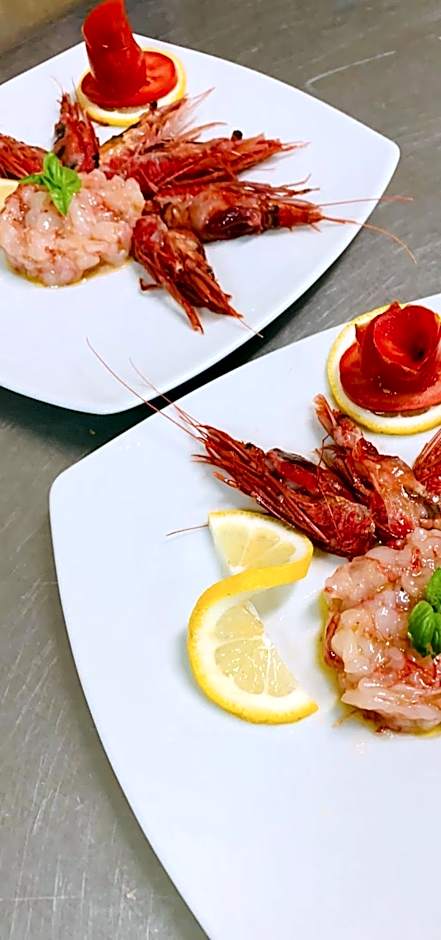 Hotel Villaggio Ristorante Pizzeria Museo TANIT