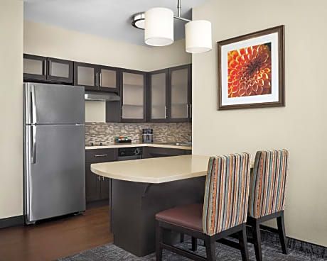 2Kg Accessible Ri Shwr 2Bdrm 2 Bath Ste Nosmk