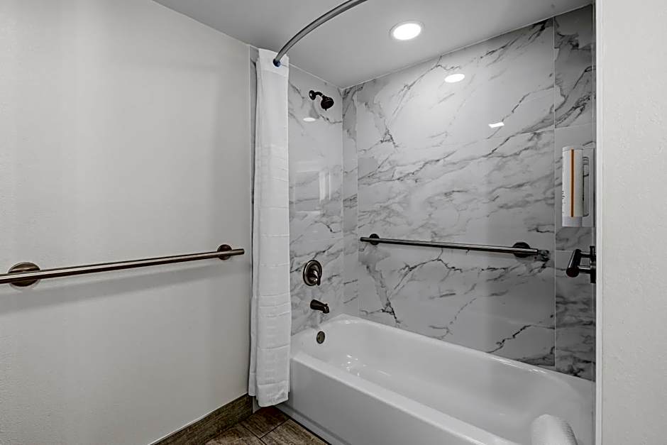 Clarion Pointe Alachua - Gainesville Area